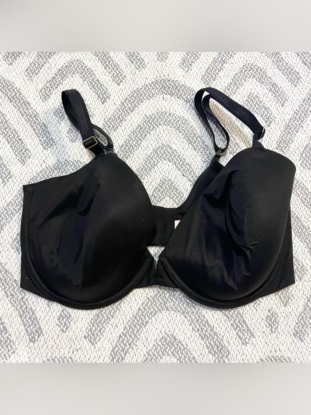 VICTORIA’S SECRET Black Lined Demi Bra 34DDD